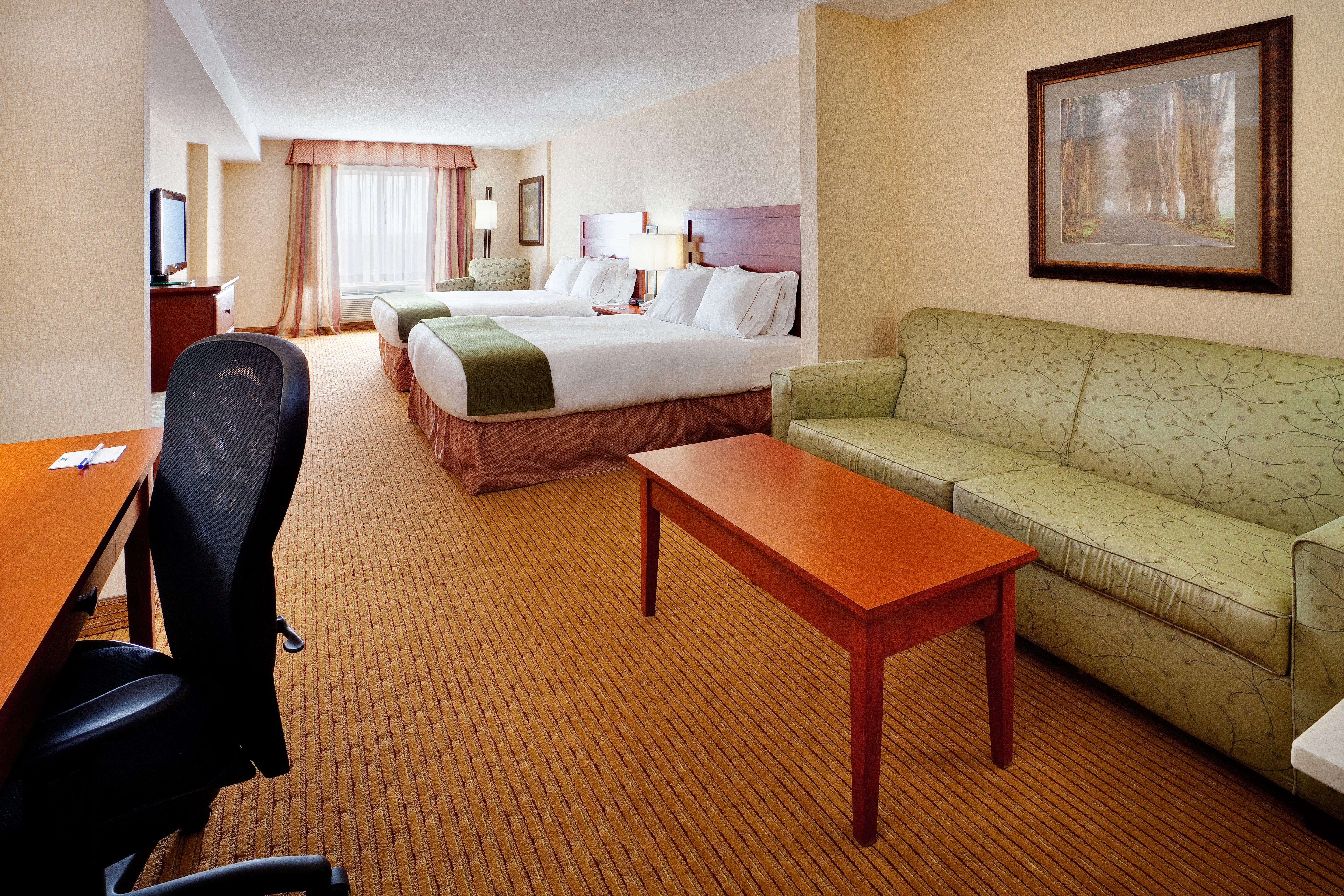 Express & Clarington - By Ihg Hotel