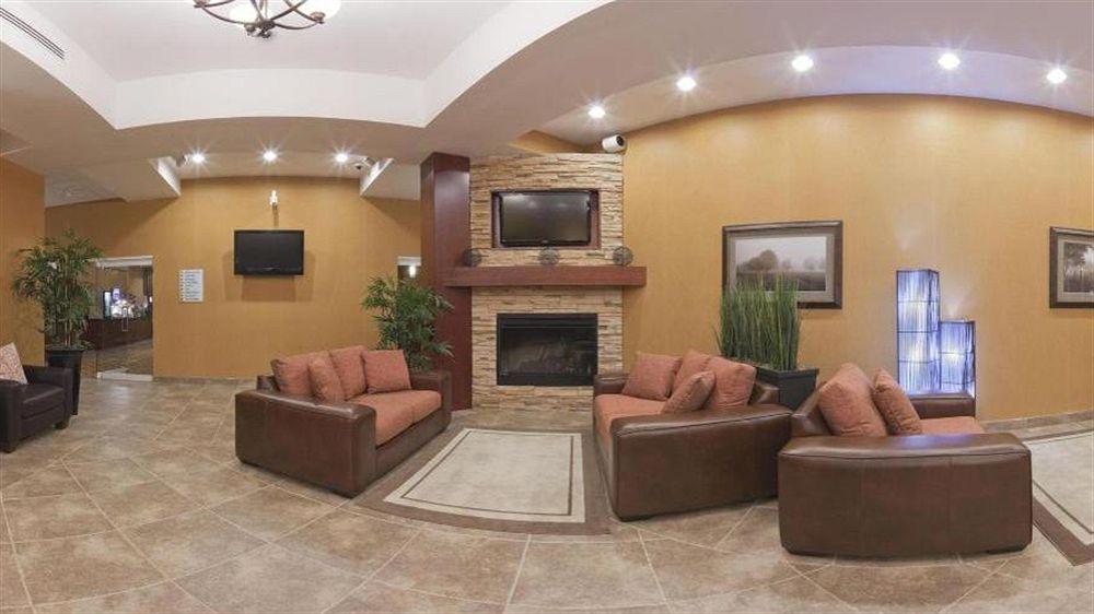 Express & Clarington - By Ihg Bowmanville