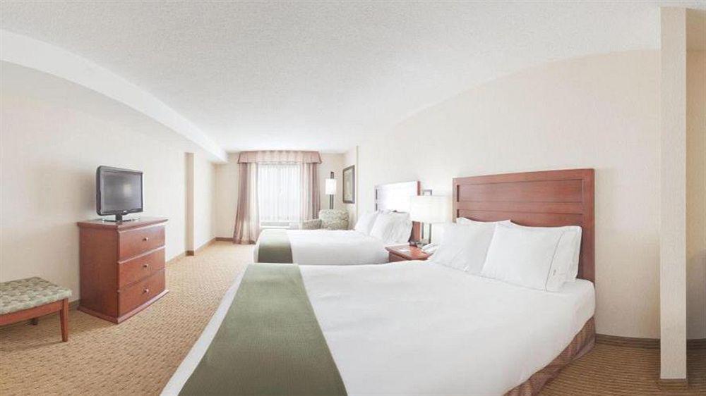 Hotel Express & Clarington - By Ihg Bowmanville