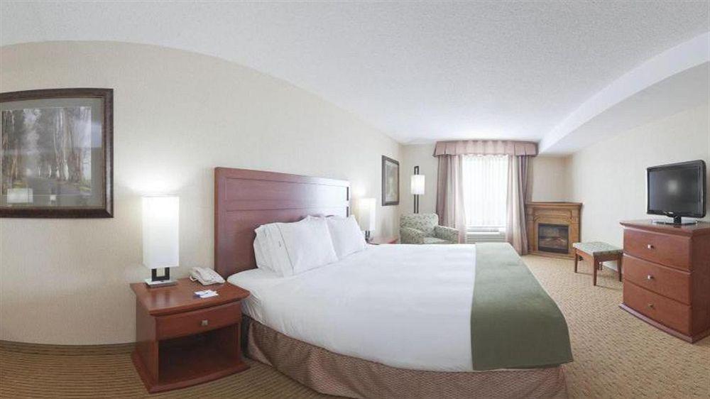 Hotel Express & Clarington - By Ihg 3*